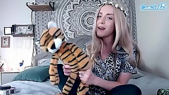 Watch Carol Baskin And Joe Exotic'S Big Black Cock Get A Tiger King Parody