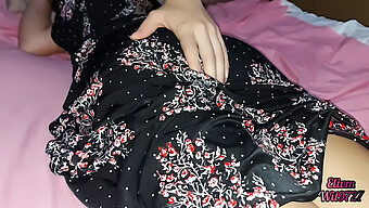 Adolescente India De 18 Años Coquetea Y Es Cornuda En Porno Padrastro