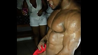 Muscular Stripper Blade'S Seductive Performance In The Dominican Republic