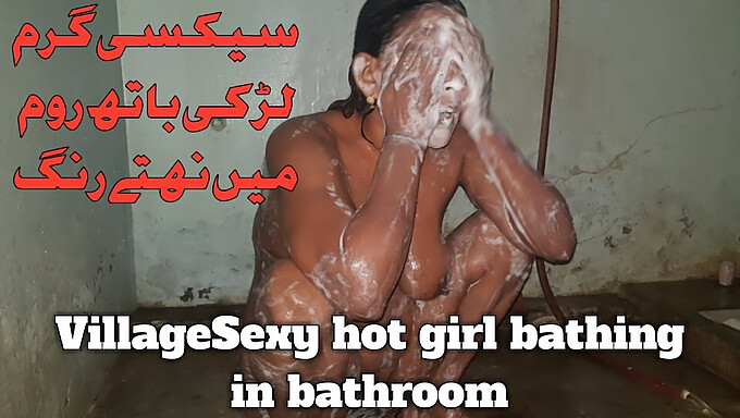 Chica Pakistaní De 18+ Con Grandes Tetas Naturales Se Moja Y Se Vuelve Salvaje En El Baño