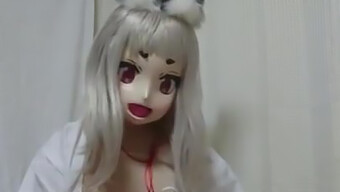 Japanische Kigurumi Shemale Im Sexy Kitsune-Kostüm