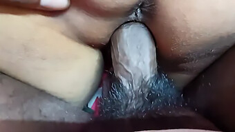 Oral And Cowgirl: Sonali'S Mature Pussy Gets Fucked Hard