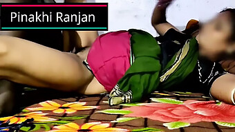 18-Year-Old Indian Girl Shows Off Her 69 Skills On Webcam