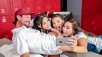 Trois Superbes Brunes, Gina Valentina, Karlee Grey Et Cindy Starlift, S'Engagent Dans Un Sexe Passionné Sur Le Canapé.